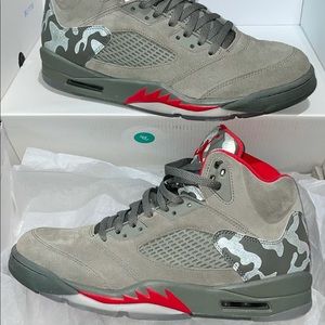 🏀Air Jordan 5 Retro Camo P51 Dark Stucco/University Red Riverrock Sneakers